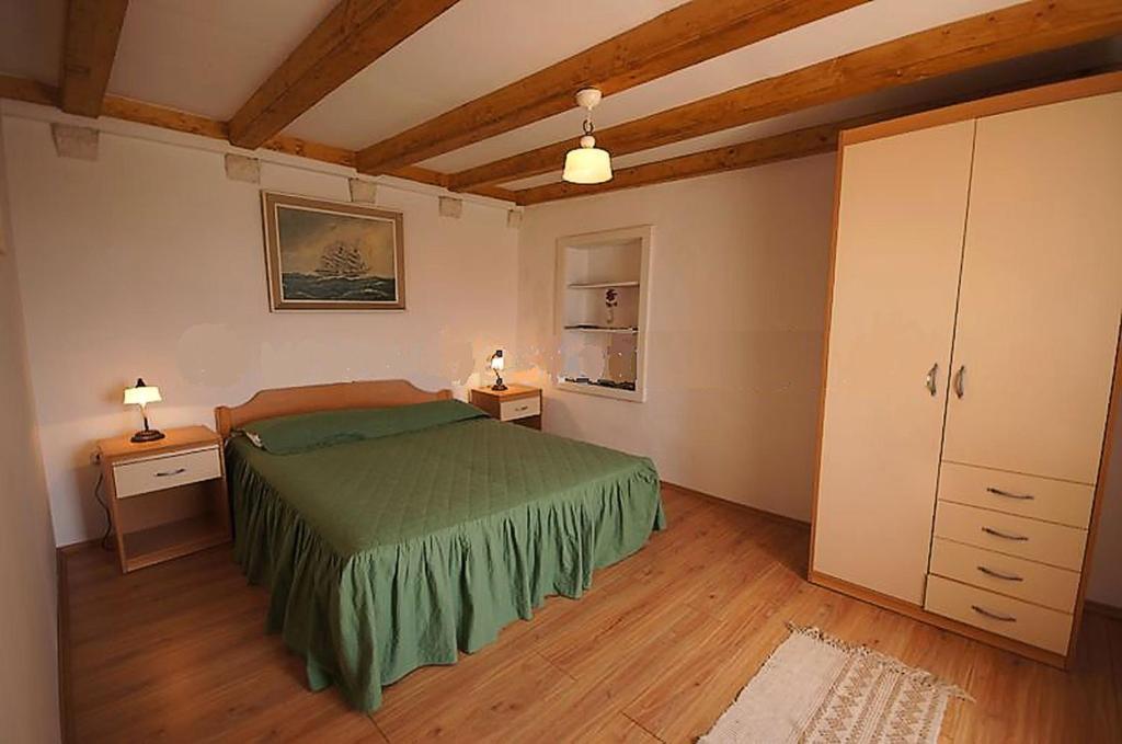 Imperial Apartment *